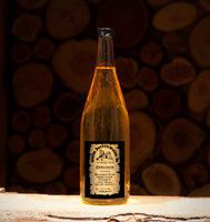 Quittenwein in einer 1 Liter Euroflasche